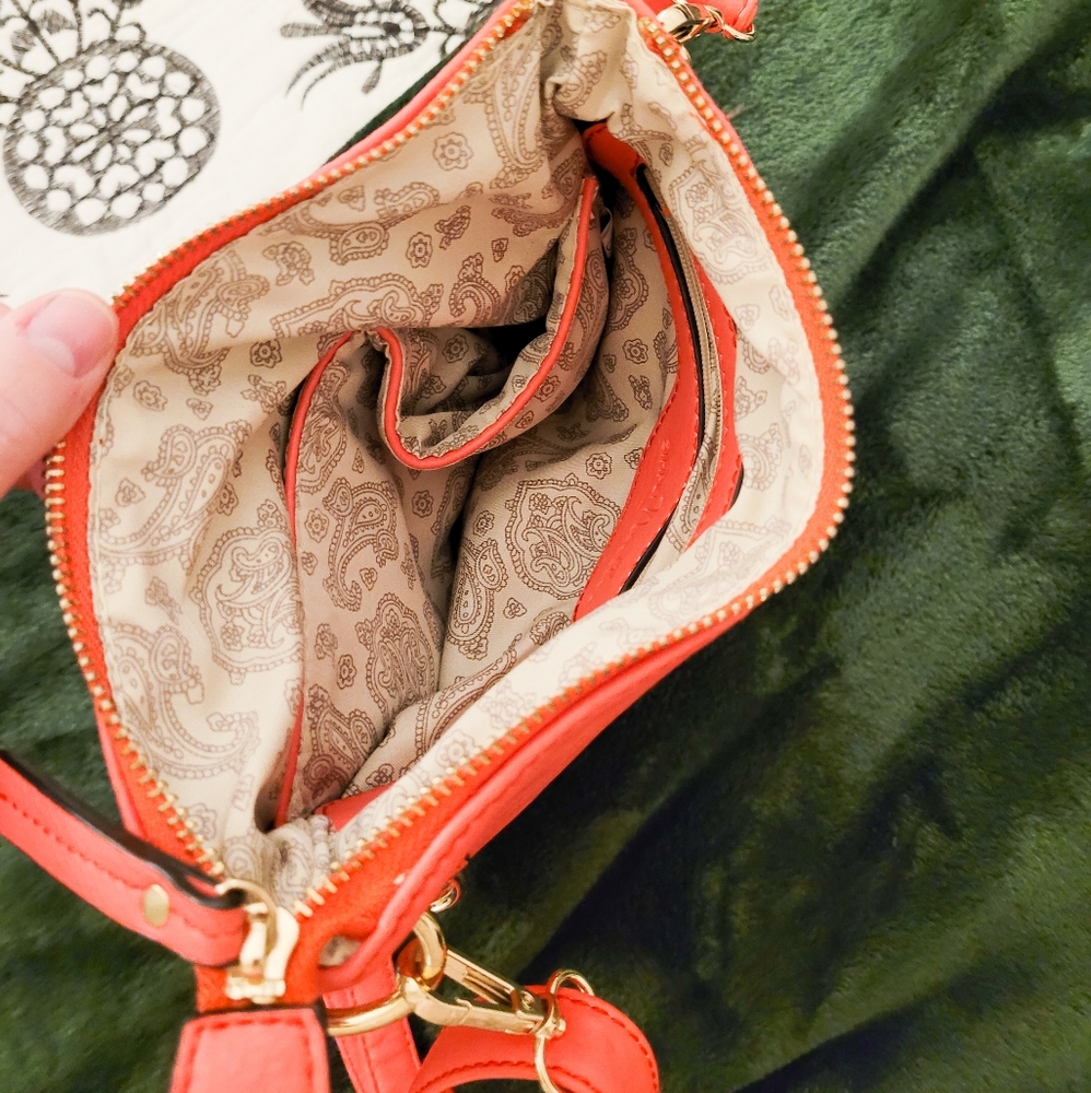 Neon pink cross-body bag - Picture 3 of 4
